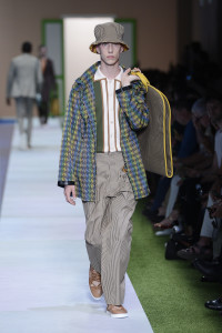 FENDI SS 17 FASHION SHOW