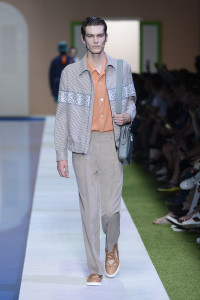 FENDI SS 17 FASHION SHOW