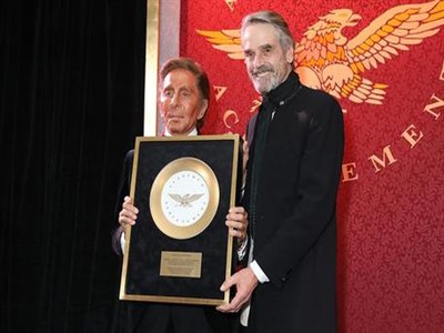 Valentino Garavani - Golden Plait Award